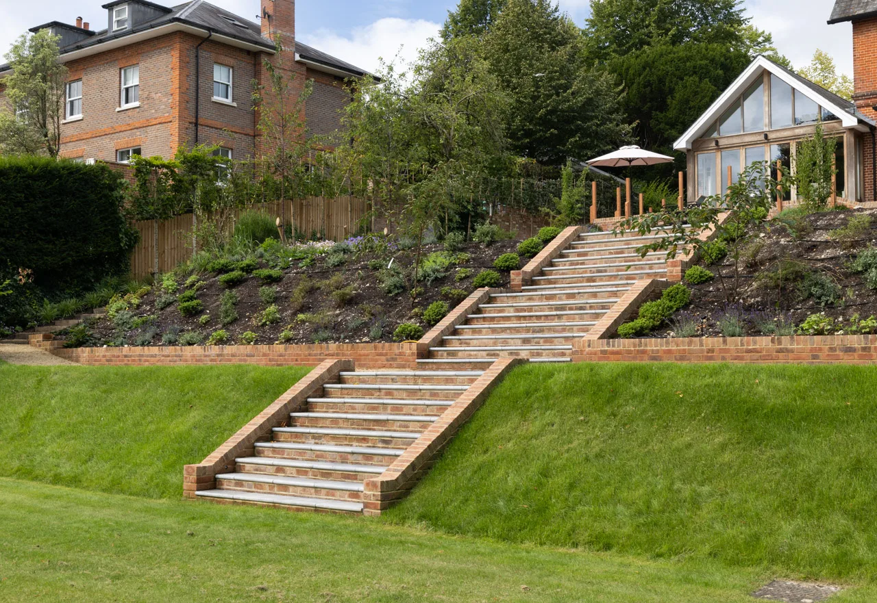 Hard landscaping photo 3