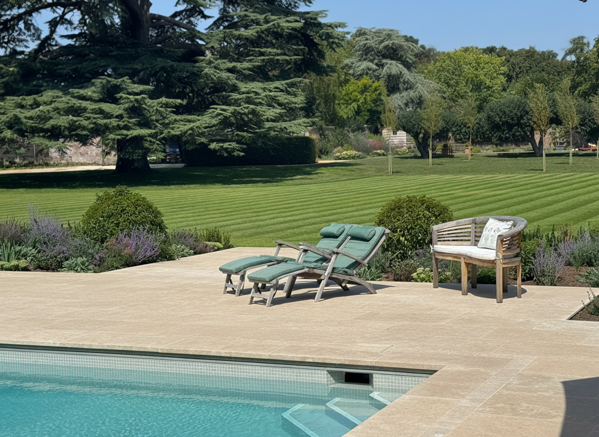 Lawns photo 1